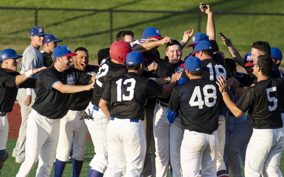 NSNavigators's tweet photo. Today’s @RedSox suspended game at Fenway has us thinking back to @Dozzi_13 ending the longest game in @FuturesLeague history with a sacrifice fly in the 21st inning. The game was finished on Aug. 8, 2016, eight days after it started. https://t.co/xAWoXcOblk