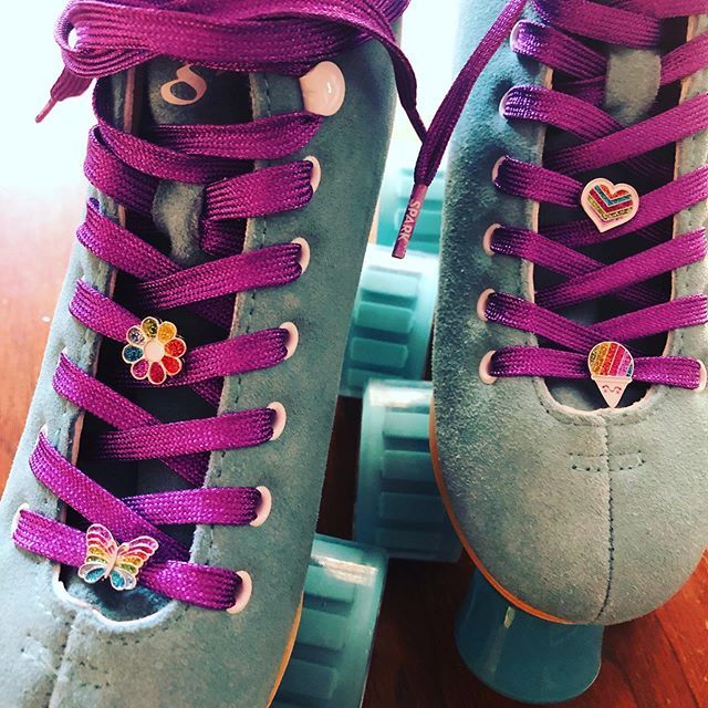 CHARM_IT's tweet photo. How we roll!  Shoe charms on roller skates... double YES! 🙌
📷 >> @kaptaindorabrown
.
.
.
.
#charmit #charm #charms #charmbracelet #charmbracelets #collectible #collectibles #charmjewelry #kidsjewelry #kidstyle #charmnecklace #shoecharms #shoelacechar… https://t.co/P2kA5CUYag https://t.co/XqZgyVn4kw