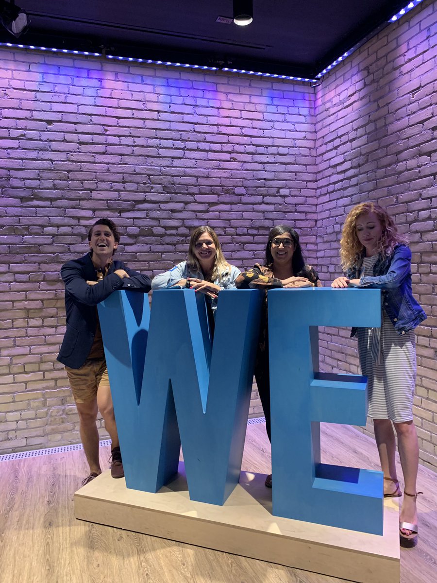 carriecaz13's tweet photo. Having Fun at the #EdSummit2019 with #weteachers @WEMovement @Chorzele @Flipgrid @AdamShortShorts https://t.co/Jh0EZ02eCy