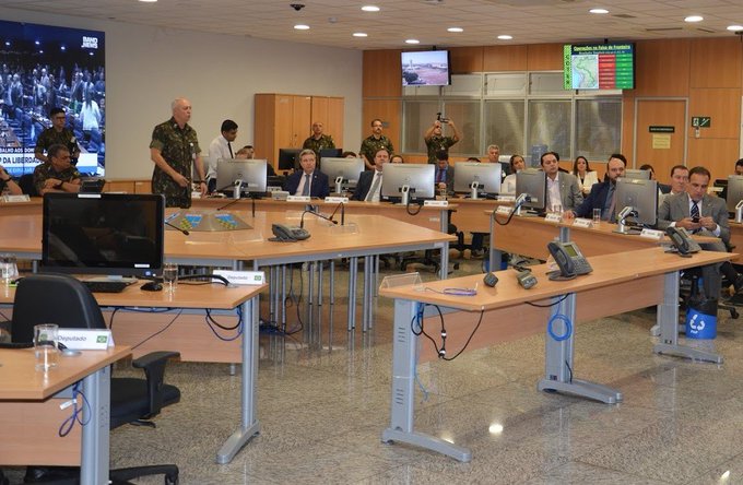 Como titular da Comiss&atilde;o de Rela&ccedil;&otilde;es Exteriores e Defesa Nacional, visitei hoje, junto com outros parlamentares