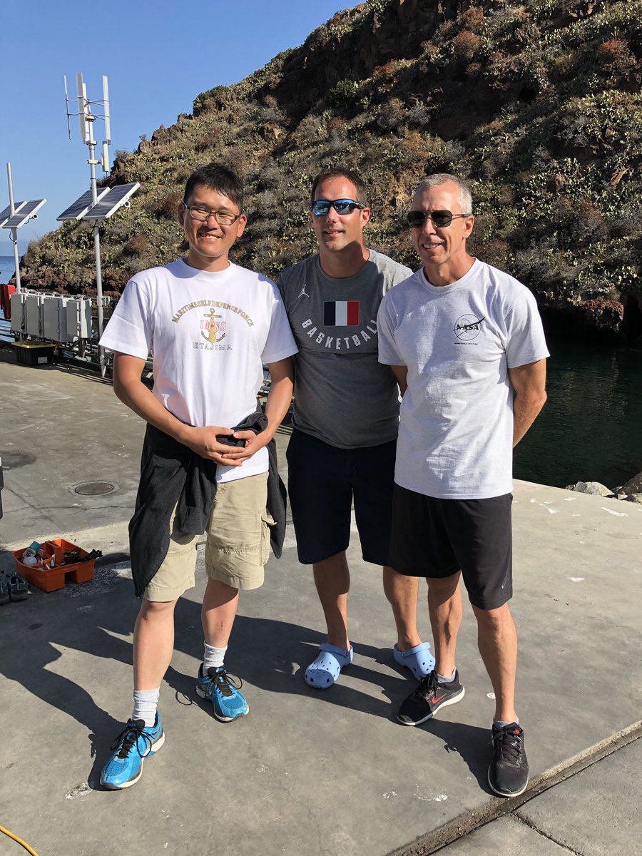 And here’s your crew for this #neemoNXT underwater mission: <a href="/Astro_Feustel/">A.J. (Drew) Feustel</a> <a href="/Astro_Kanai/">金井 宣茂</a> and yours truly. Lots of spaceflight and spacewalk experience !!