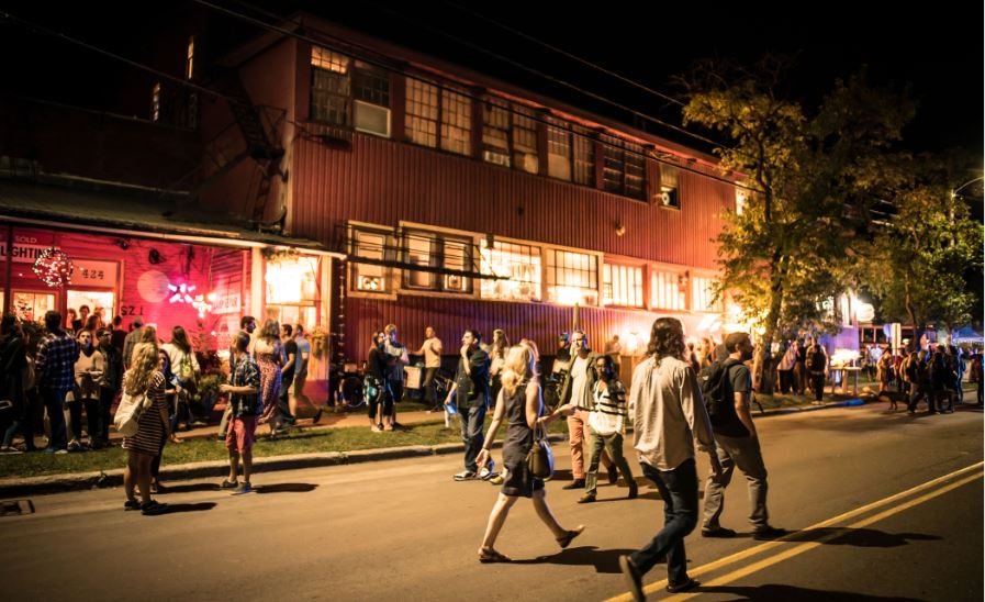BurlingtonHello's tweet photo. Who's ready for The South End Art Hop?!

September 6, 7, &amp; 8, 2019
Pine Street - Burlington, VT
_____
📸 - @propdave
#helloburlington #southend #artsriot #beehive #music #truckstop #friday #btv #pinestreetparty #arthop #lampshop  #govermont #travel #discoverbtv  #arthopbtv https://t.co/EbHf8pRehL