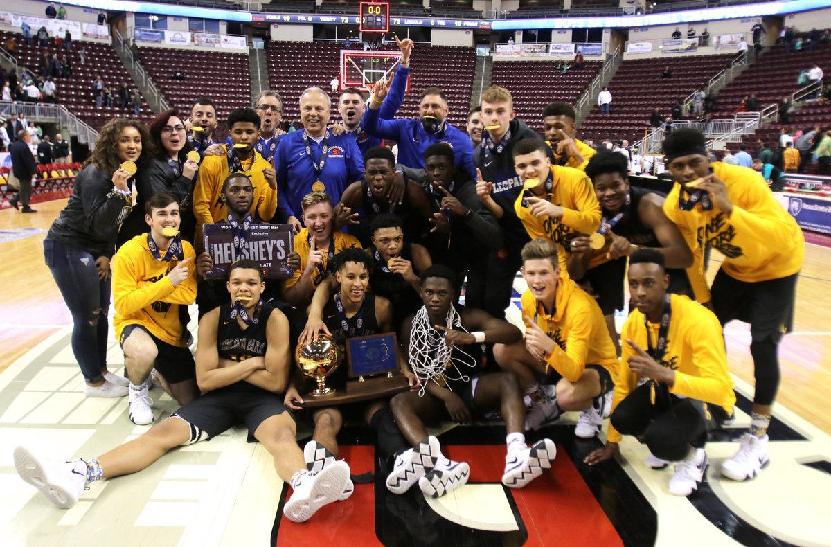 herffjones's tweet photo. Congratulating the Lincoln Park Leopards on their 2019 PIAA 3A Basketball State Championship! We celebrated in style at their #HJChampRing event earlier this month. 🐆🏀🏆

@LPPACS1 @MikeLongoPhoto #LPProud #LincolnPark #LPPACS #StateChamps #Throwback #HerffJones https://t.co/A059JrEM0u