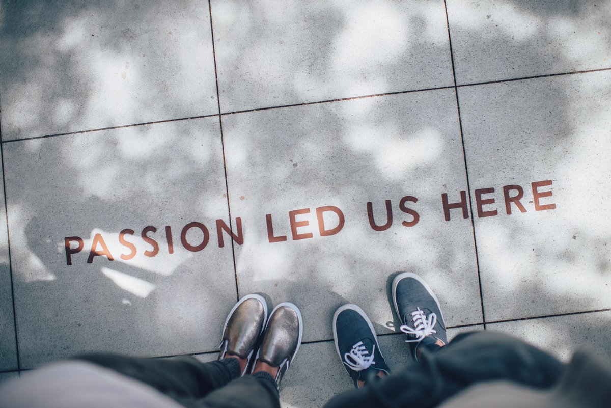 Logeion's tweet photo. Employer branding is een hot topic. Waarom is het voor organisaties interessant? En hoe bouw je aan een sterke employer branding-strategie? In dit artikel laten we een aantal experts aan het woord in dit artikel. https://t.co/omnMi1dqQ2  #employerbranding #merkstrategie https://t.co/oeIxf5jwMx
