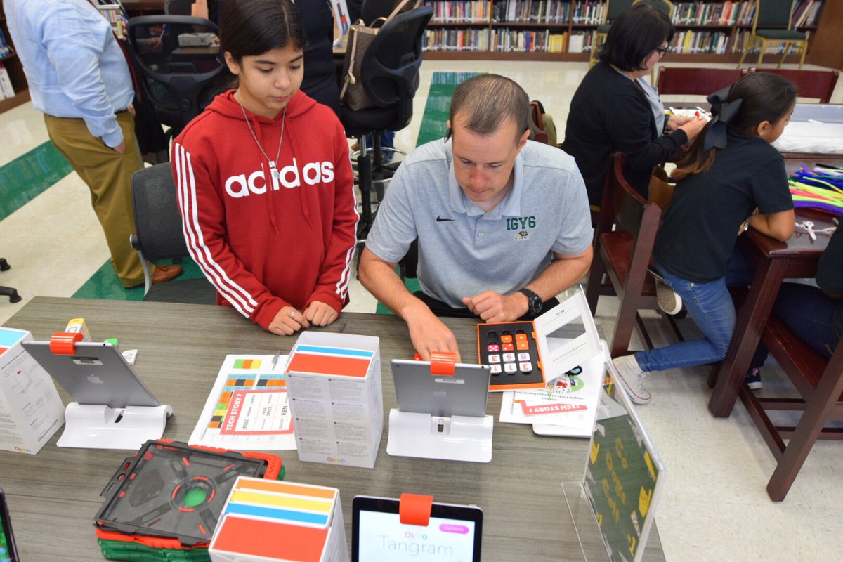 lyfordcisd's tweet photo. Off to great start! #bulldogsleadtheway #GreatThingsHappenHere #TechBash2019 #TechStory7 https://t.co/PWnCaX4dK6