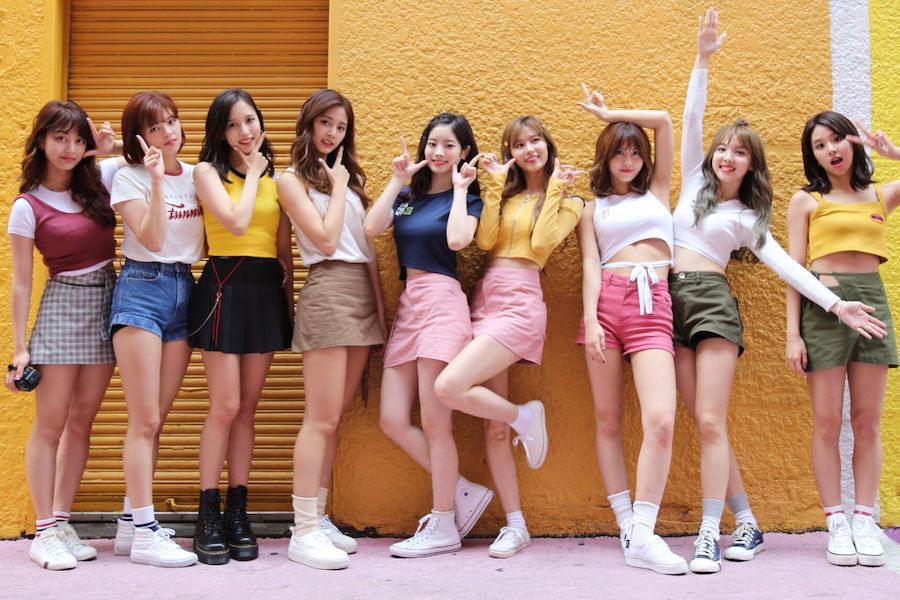 Soompi Twice S Likey Becomes Their 2nd Mv To Hit 400 Million Views Likey400m T Co Q1xjkegdax T Co Hmvcsa4omn Twitter