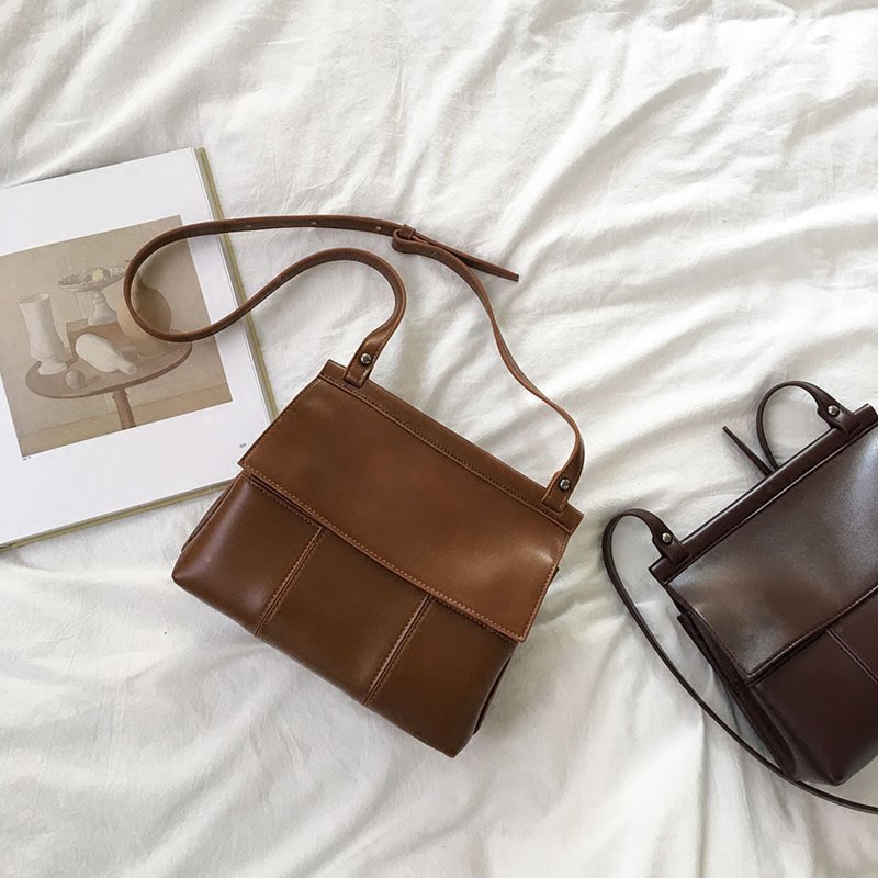 ignichashop's tweet photo. 🌻#พร้อมส่ง! Ryu bag 390บาท #ส่งฟรี แค่รูปทรงก็ชิคแล้ว กระเป๋าสะพายหนังขวัญด้วยรูปทรงที่เก๋ มีช่องซิปสำหรับใส่ของสำคัญ แบ่งเซคชั่นชัดเจน สะดวกในการใช้งาน 
#กระเป๋าเป้ #กระเป๋าถือ #กระเป๋าสะพาย #กระเป๋าผ้า #กระเป๋าน่ารัก #กระเป๋าแฟชั่นเกาหลี #กระเป๋าผ้า #ถุงผ้า #กระเป๋าเกาหลี https://t.co/fdKgIbUQXv