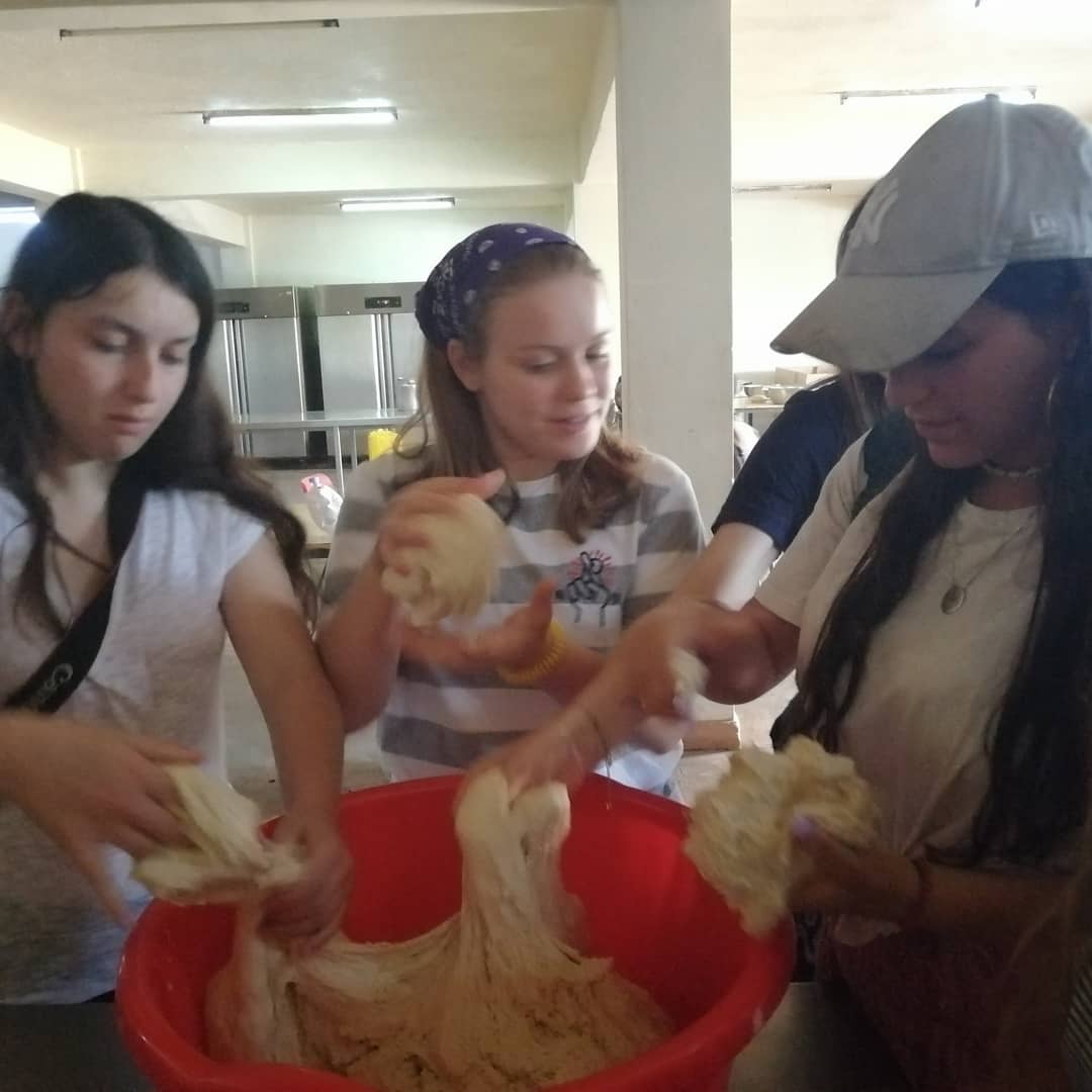 TheTribeUK's tweet photo. Challah baking in #rwanda #rwandaful #tribesummer19 https://t.co/PS4PXytAdX
