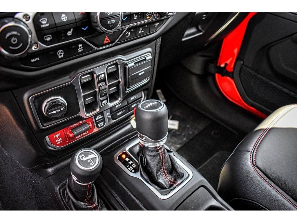 FrontierAuto's tweet image. Satisfy your need for #adventure with our 2020 #JeepGladiator #Rubicon 4X4 Truck that's trail-rated tough! Powered by a 3.6 Liter V6 that provides 285hp that keeps the thrill right in the palm of your hands.
Schedule a test drive today: bit.ly/2Z23vZm