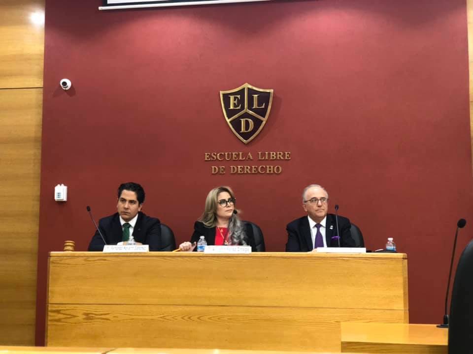 AriadnaPO's tweet photo. Más que agradecida con la @eld_oficial por el espacio en el Conversatorio de Mediación Internacional #mediacion https://t.co/MH5MaMaSV2