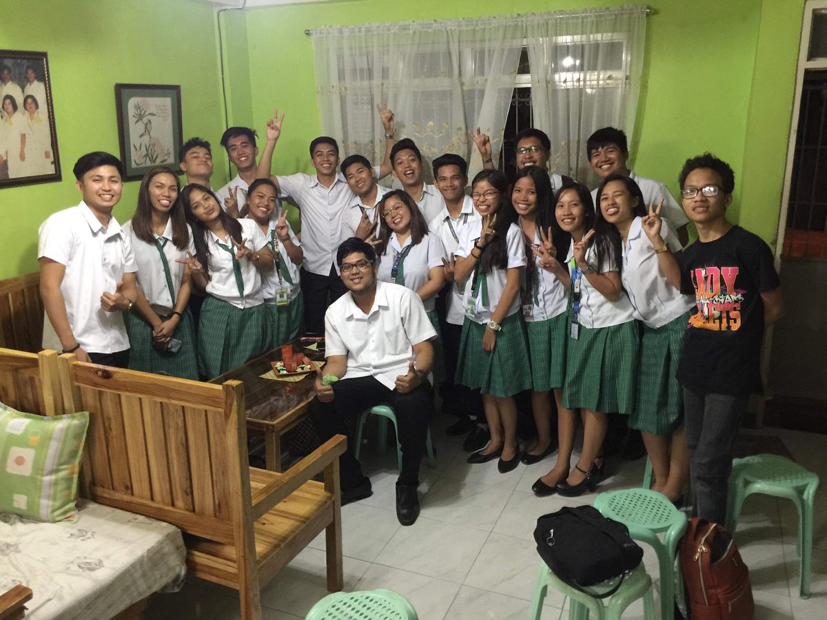 PICESLSU's tweet photo. Officers from Lucban and Lucena.
Welcome to the PICEfam
#CESOLID https://t.co/QpHpI4drv0