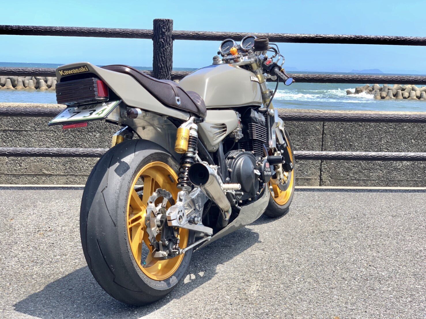 希少な足短いタイプ⭐︎タクグラス⭐︎クラゲの風鈴⭐︎ブルー✖️白ツブ 希少な足短いタイプ⭐︎タクグラス⭐︎クラゲの風鈴⭐︎ブルー