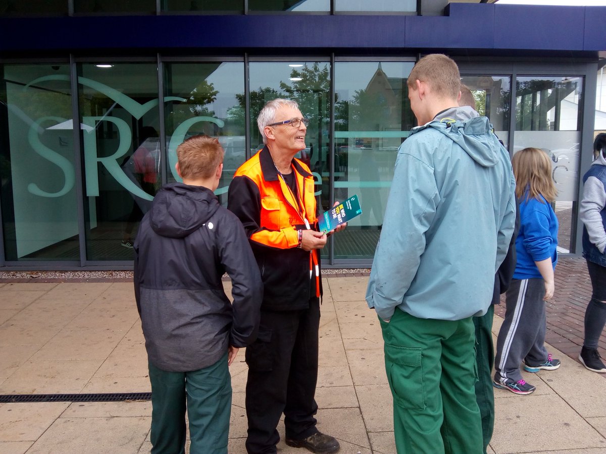 Today, staff from our #Middlesbrough centre attended an options open day at @srcinfo for those receiving GCSEs. Our Study Programme proved to be popular with learners looking to make their first step towards a career. Course info here: nacro.org.uk/services/tees-… #NacroEducation