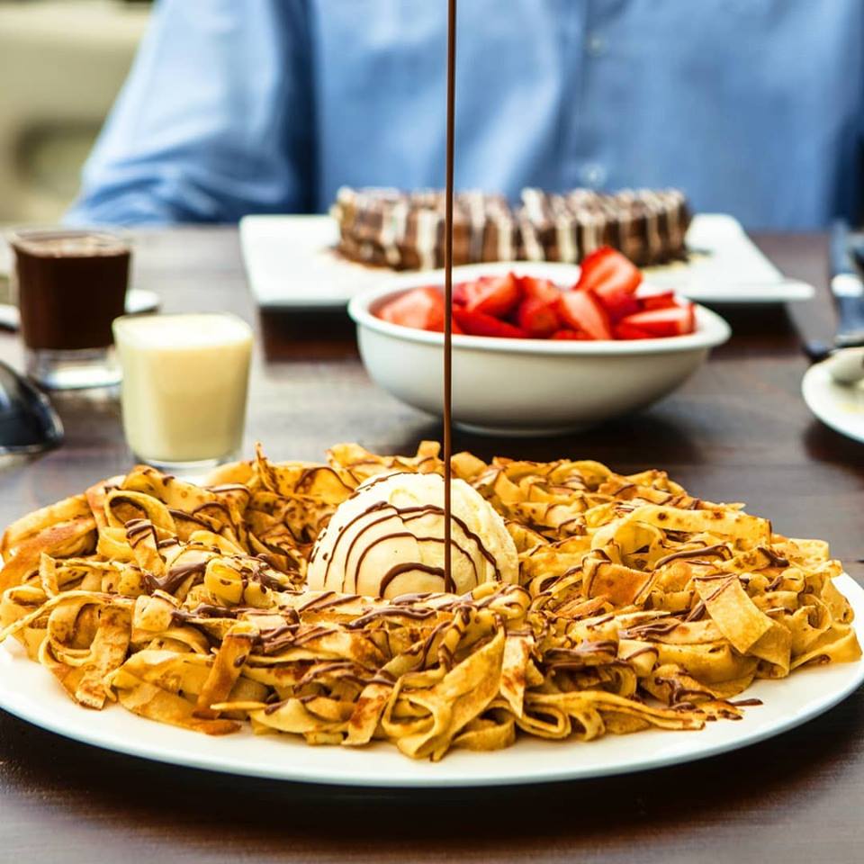 It’s a #unique experience to have #Fetuccinni #Crepe – only <a href="/dipndip/">dipndip</a>
.
.
#dipndip #dipndipcanada #mydipndip #BurlON #makesmesmile #chocolate #chocoholics #chocolatecafe #BurlOnTourism