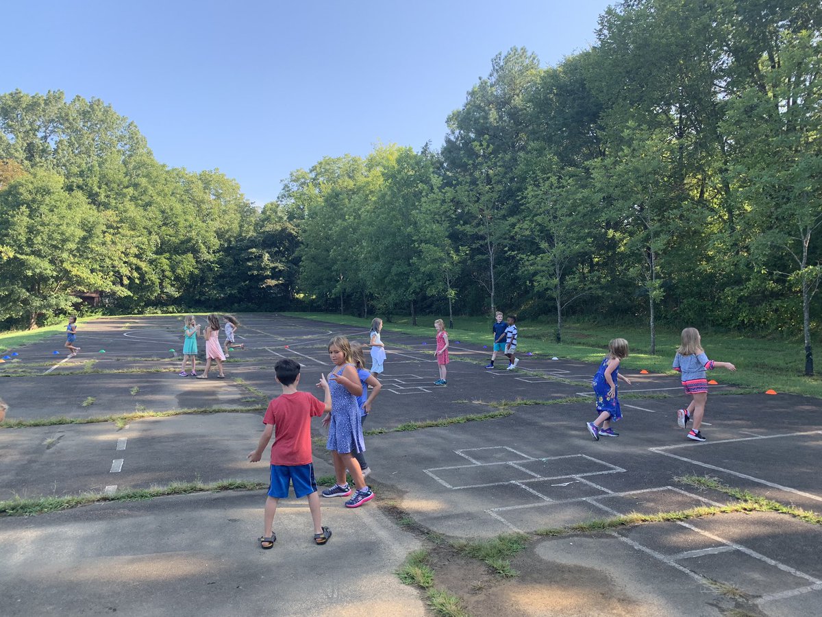coachwalk's tweet photo. Guess what day it is peeps? Yes and this is what @Katie2TallBoone and I walked into this morning...so, we took a quick pic and she took the kiddos outside for some RPS Tag to warmup, followed by striking unit #abilitytoadapt #physed @NCAAHPERDSM https://t.co/i4NpMxGrG8