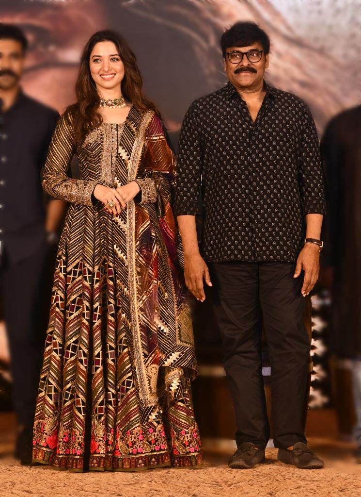tamannaahspeaks's tweet photo. A timeless actor and a humble human being. A megastar that we all love and adore! Here's wishing the inspiration #MegastarChiranjeevi sir a very happy birthday! May he get the best of the best in the years to come. https://t.co/2eGKepr9Ei