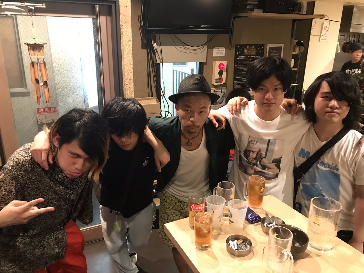 noweather413's tweet photo. 出前ツアー京都編ありがとうございました！！

1.拍動のきらめき
2.八月のサスティーン
3.残像、街灯
4.オーバードライブ
5.スニーカー
6.humming bird

残すは大阪とファイナル東京！！！ https://t.co/CxIWQMros7