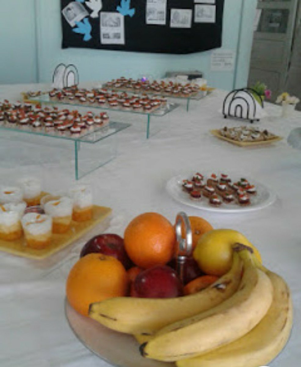 SUPERVISION4SUR's tweet photo. Alumnos y docentes de Gastronomía FP del CCT 6-035 de Gral. Alvear en conjunto con ALCEC en la semana de la alimentación saludable. Mejor vida para todos.@CarlosDaparo @DifusionCornejo @INETetp @JolaSanz @EducacionAR @MzaDGE @carogliomariana https://t.co/HLX6Uk95G9