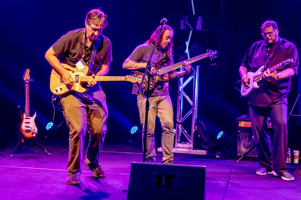 Rockin' out in Vegas last night with <a href="/scottkelby/">Scott Kelby</a> and the gang. Thanks Michael R. Anderson for the photo! <a href="/PhotoshopWorld_/">Photoshop World: A KelbyOne Conference</a>