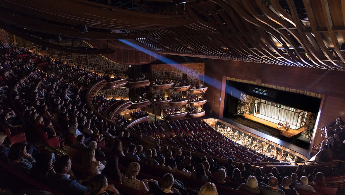 KapamilyaTFC's tweet photo. LOOK: Dubai Opera Kung Saan Gaganapin Ang Special One-Night-Only Screening ng #HelloLoveGoodbye sa August 25, Handa Na! 😍

World-class film + world-class viewing experience for only 60AED!  'Yan ang special treat namin sa inyo! Buy your tickets now at https://t.co/UHl9tlMHFl https://t.co/2RqxObX0iW