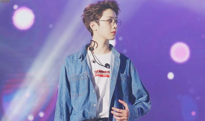 VngNgcThanh1's tweet photo. Cậu nhất định sẽ thắng mà Kuan Lin, hwaiting!!! <3 
#StandByKuanLin https://t.co/zBF4dy0CrA