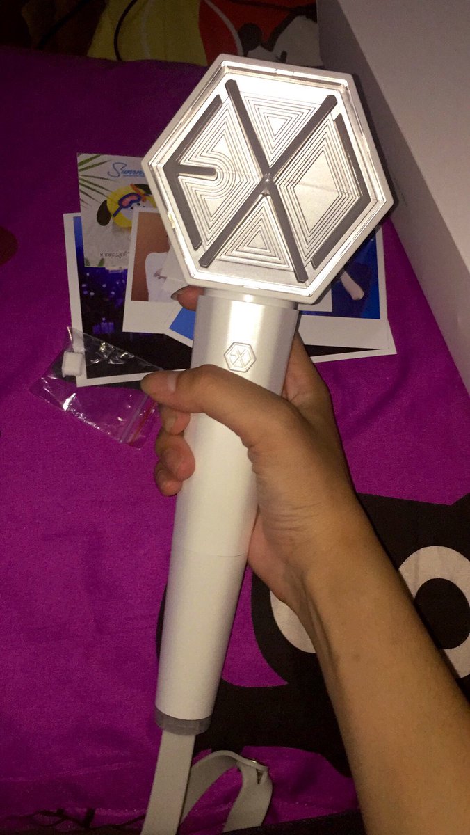 nomphxng's tweet photo. ขายแท่งไฟอซ 1150 รส
ไม่ได้การ์ด เอาออกมาลองครั้งเดียวแล้วก็เก็บไว้สภาพดี จำเป็นต้องใช้เงิน😭😭😭ขืนใจขายถ้าขายไม่ออกจะเก็บไว้แล้ว;-;  #ตลาดนัดEXO #ตลาดนัดEXOL #ตลาดนัดอซ #ตลาดนัดexoแท่งไฟ https://t.co/44GXiiWF0Z