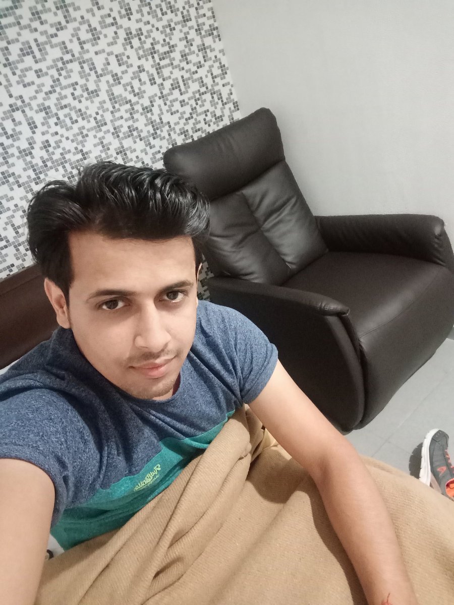 AshokGoyal007's tweet photo. #Rest_Time #Rest_Room 😊👍👌💐 https://t.co/D6bYtjMUzG