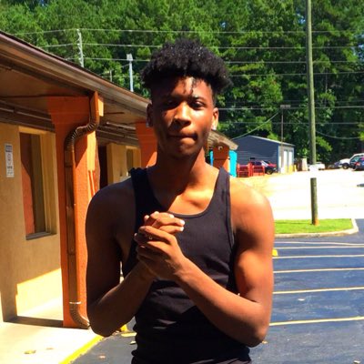 DeeMacc6's tweet photo. #NewProfilePic https://t.co/Yk8ICtRzN4