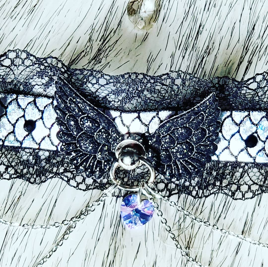 LunanekoC's tweet photo. #Choker #Collar #Cosplay #CosplayChoker #Cosplayjewellery #Jewellery #CosplayAccessoiries #nekogirl #neko #kawaii #cute #manga #anime #nekoChoker #NekoChoker #NekoCollar #Gothic #GothicJewellery #Gothicaccessoiries #Harajuku #DekoraKei #KawaiiFashion #Pastelgoth #Alternativ https://t.co/cBybCBNQfM