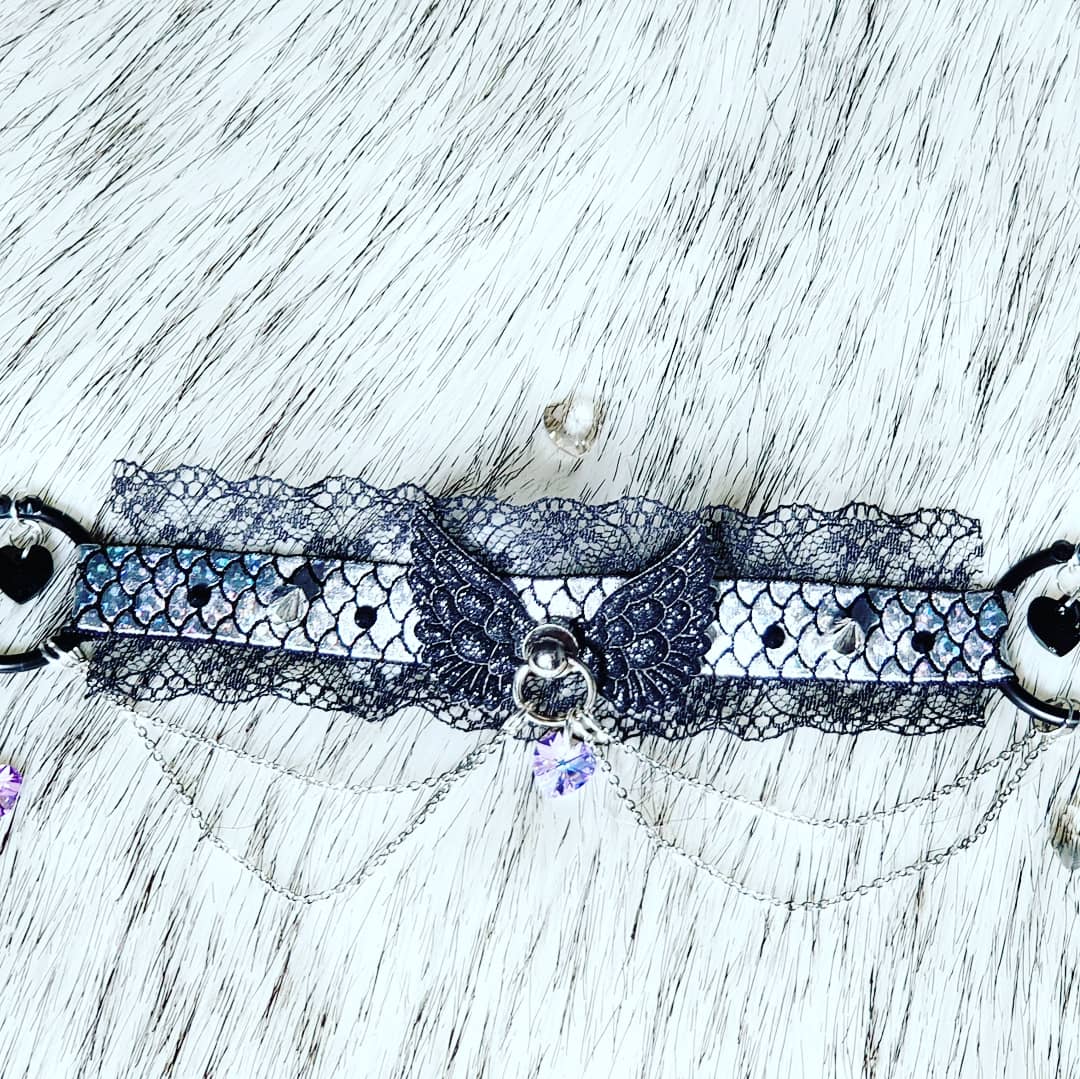LunanekoC's tweet photo. #Choker #Collar #Cosplay #CosplayChoker #Cosplayjewellery #Jewellery #CosplayAccessoiries #nekogirl #neko #kawaii #cute #manga #anime #nekoChoker #NekoChoker #NekoCollar #Gothic #GothicJewellery #Gothicaccessoiries #Harajuku #DekoraKei #KawaiiFashion #Pastelgoth #Alternativ https://t.co/cBybCBNQfM