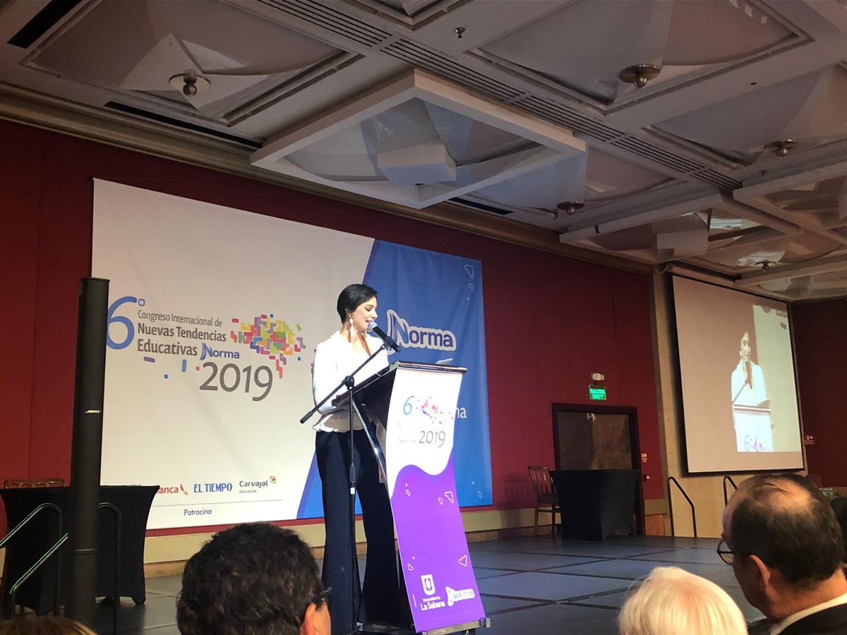 unisabana's tweet photo. Comienza el “Congreso internacional de nuevas tendencias educativas” organizado por @unisabana y @NormaEdiciones #congresonorma https://t.co/TogFdq4sML