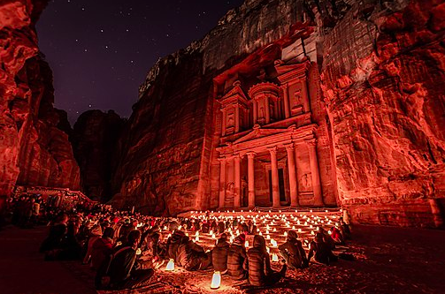 ¡Este domingo comienza una nueva edición de #WikiLovesMonuments, el concurso fotográfico sobre patrimonio cultural!
Consulta las bases, participa y ayúdanos a mejorar la visibilidad de monumentos emblemáticos y municipios en internet 👉  blog.wikimedia.es/2019/08/el-con…