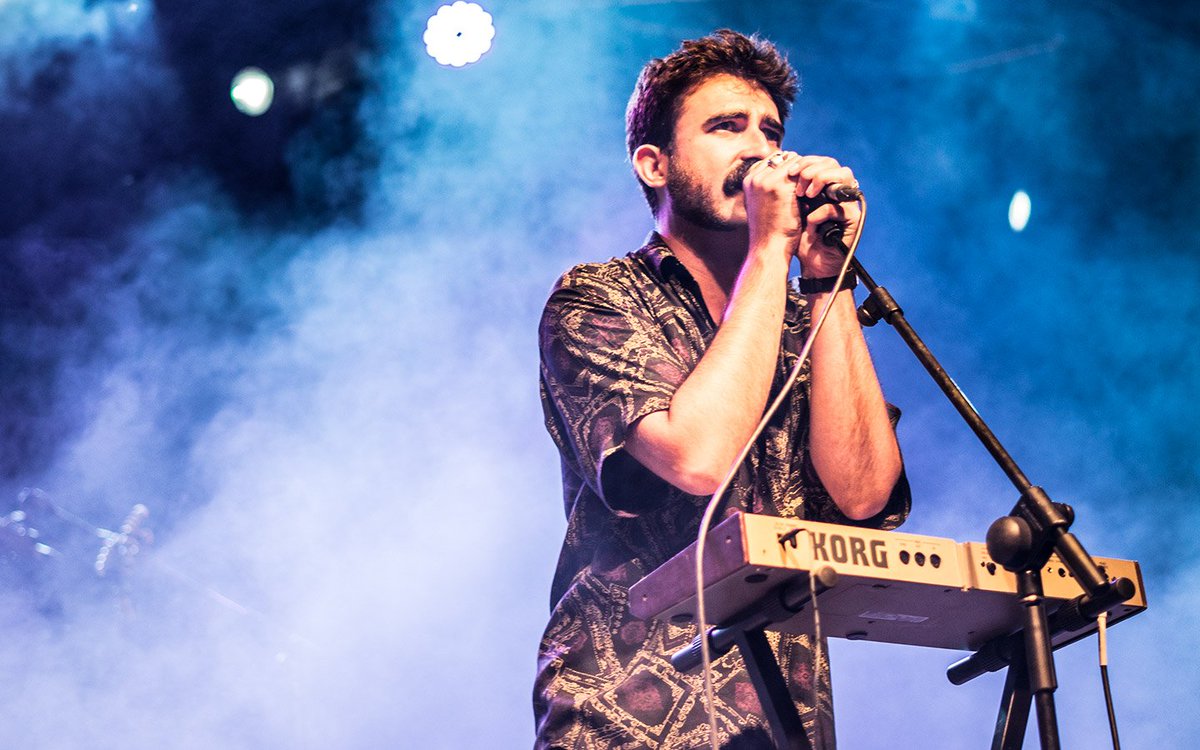 Paco Barco y Alberto Octavio (alias <a href="/CanicheMacho/">Caniche Macho</a>) abrieron la programación oficial del reciente A Summer Night Fest!
Lee nuestra crónica en ow.ly/jlUy50vAHvk