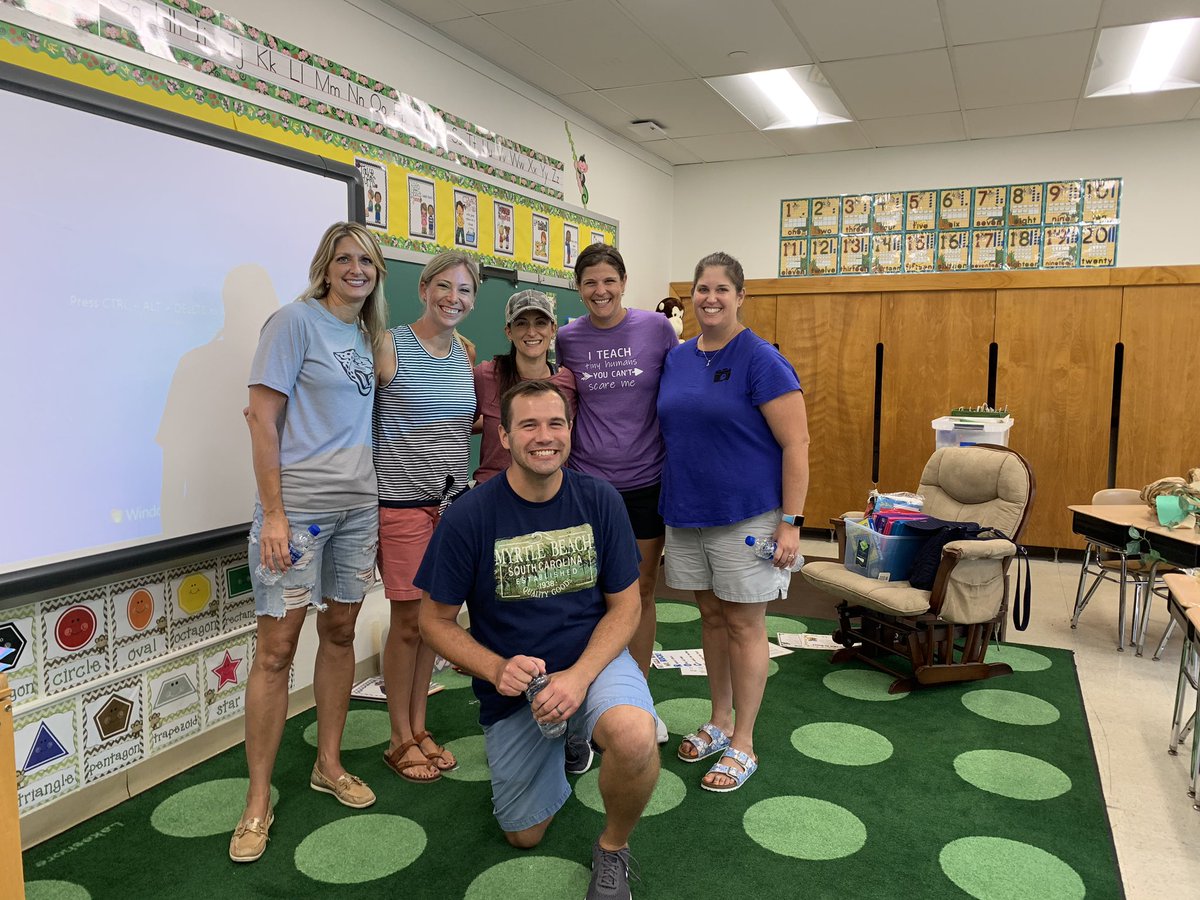 Thank you SO much to these wonderful friends and colleagues for all your help getting my room ready! #IgotYou #wertj