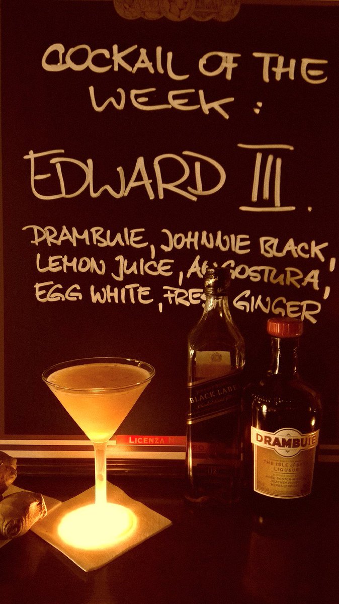 franksdresden's tweet photo. Cocktail of the week:
EDWARD III. Drambuie, Jhonnie Walker black label, Lemon Juice, Fresh Ginger Egg White, Angostura

#franksdresden #alaunstrasse #ddneustadt #dresden #drambuie #schotch #johnniewalker #sour #cocktail #bartender #bartending #cocktails https://t.co/UuUKxIv0Kc https://t.co/c3tyPT0eZr