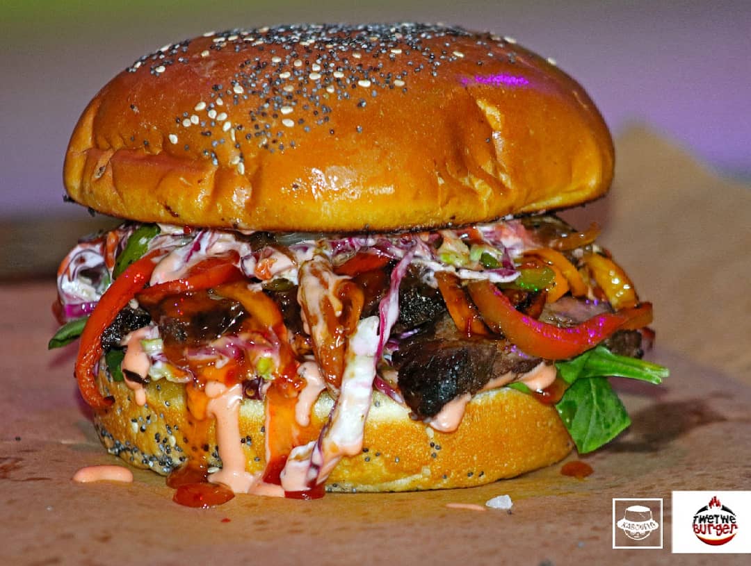 TwetweB's tweet photo. We have another one the TweTwe ultimate steak sandwich  #CELEBRITYCHEF #TWETWEBURGERS #INTERNATIONALCHEF #2CHEFS1MISSION #CHEFTWETWE #ZAMBIANCHEF #AFRICANCHEF #INTERNATIONALBURGER https://t.co/IoMBdUM4U3