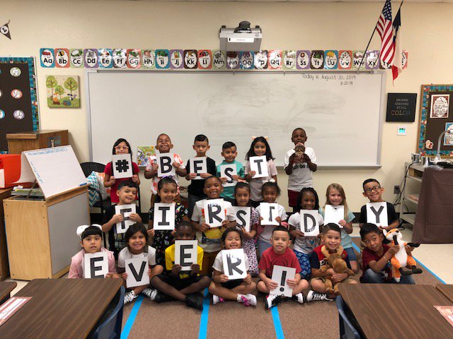 grandprairieisd's tweet photo. The Global Leadership Academy at Bush Elementary had the best first day ever! Mrs. Bellβs first graders were thrilled to come to school and show their dolphin pride. More #GPISDFirstDay photos: https://t.co/qx1lpWz484 https://t.co/PWnFSoZfyG