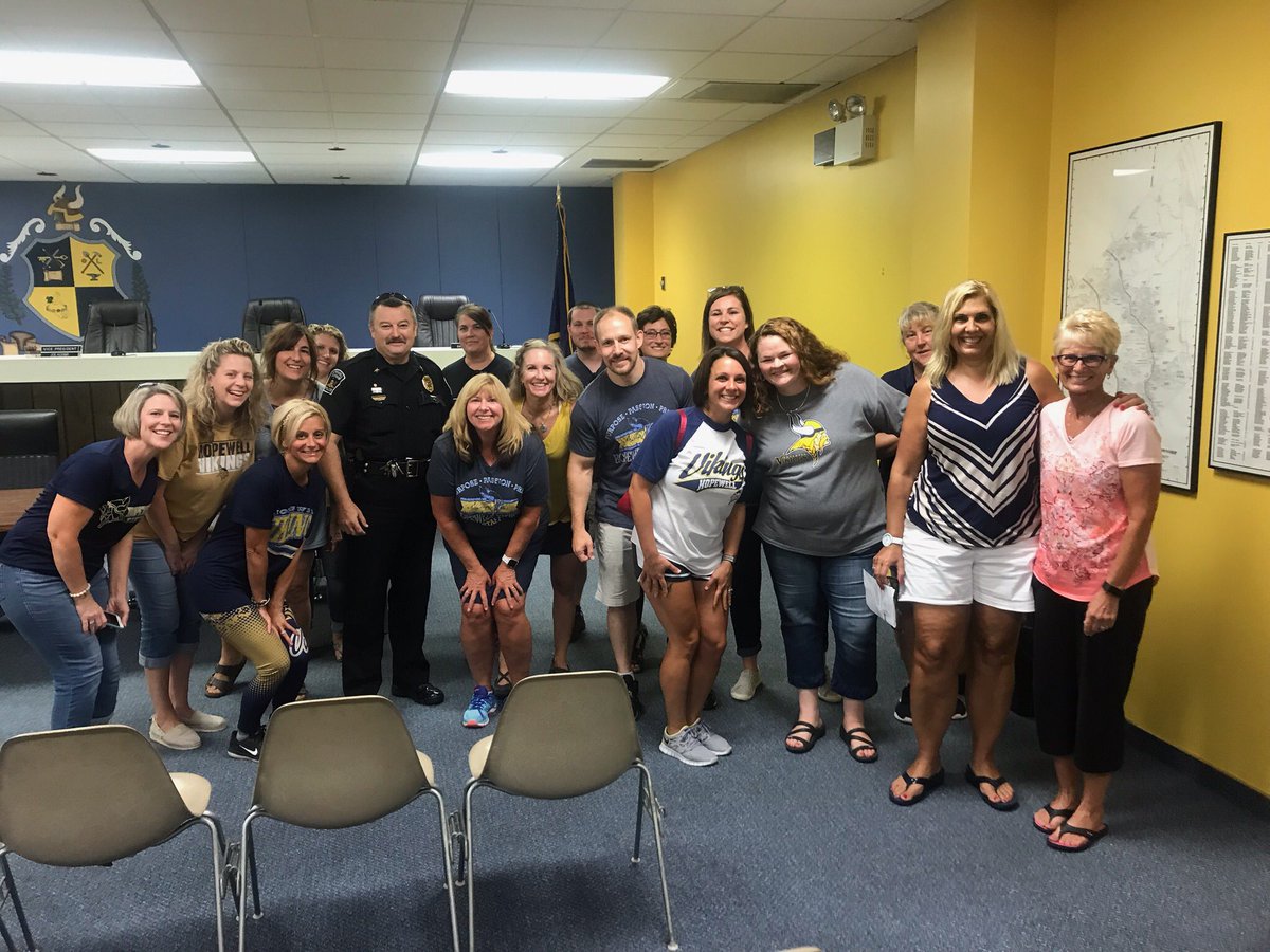 THANK YOU Hopewell Police dept and crossing guards you we wouldn’t function without you!!! #VikinkgP3 #energybus #Team5