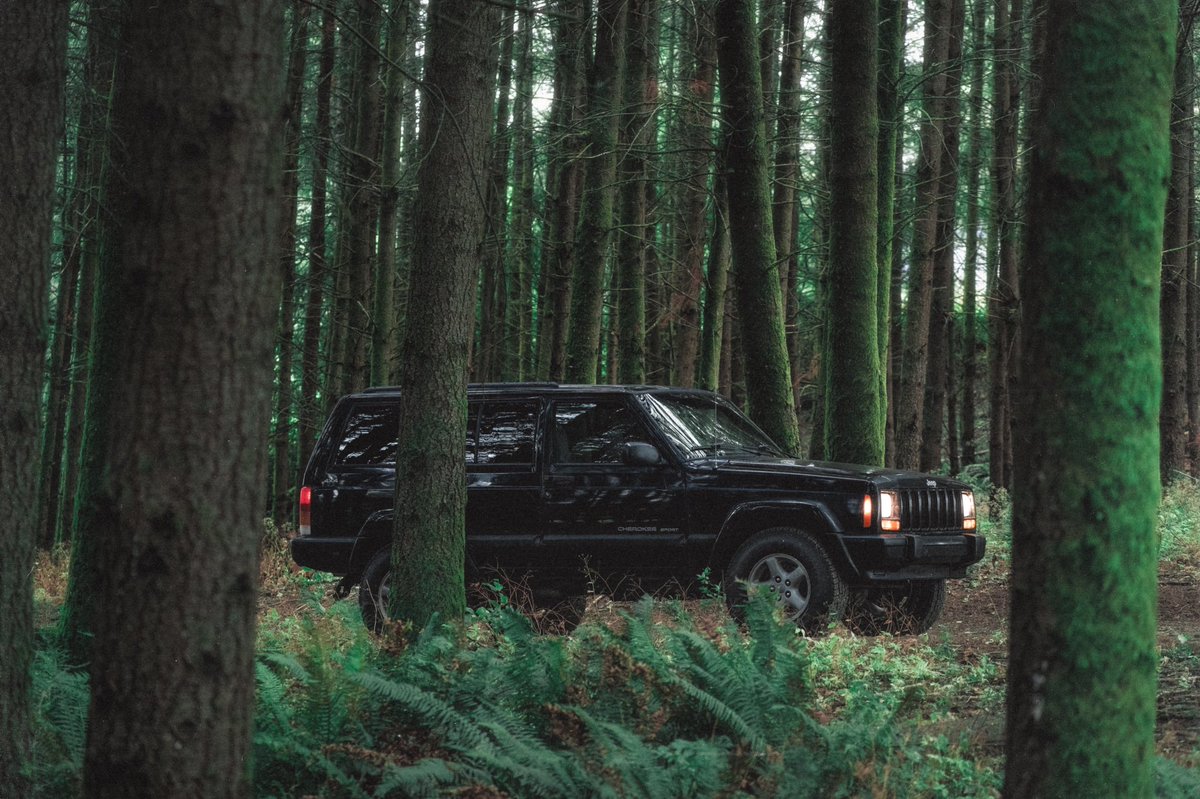 It’s a <a href="/jeep/">Jeep</a> thing. (In frame: 1999 Cherokee Sport 4x4 5 speed manual)