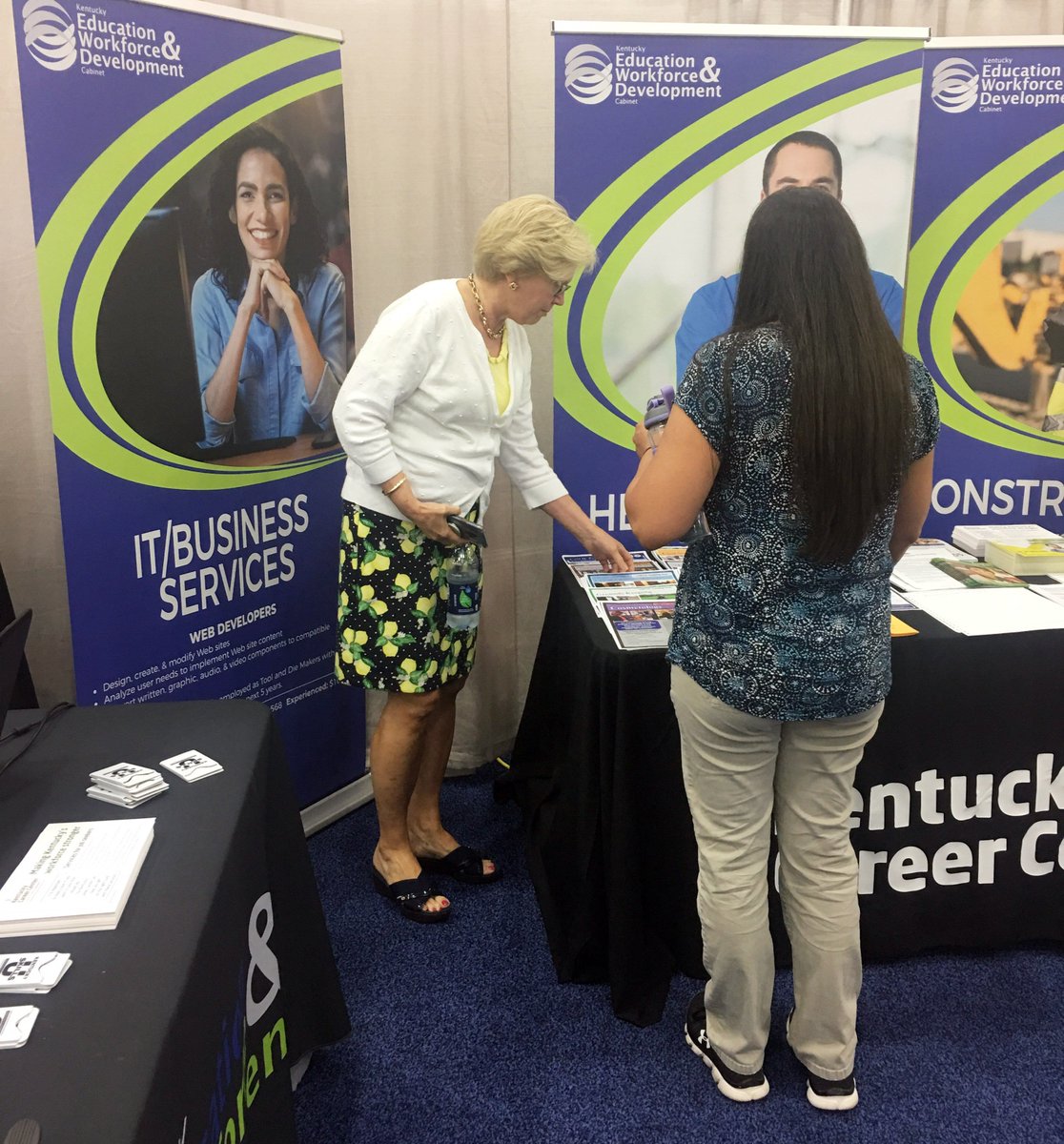 KyEdandLabor's tweet photo. The @KYCareerCenter’s Office of Unemployment Insurance team was at the @kystatefair yesterday highlighting their anti-fraud campaign &amp; other services available to employees &amp; employers. To learn more, visit: https://t.co/iL0JzChVRj https://t.co/xZTgRBN2PR