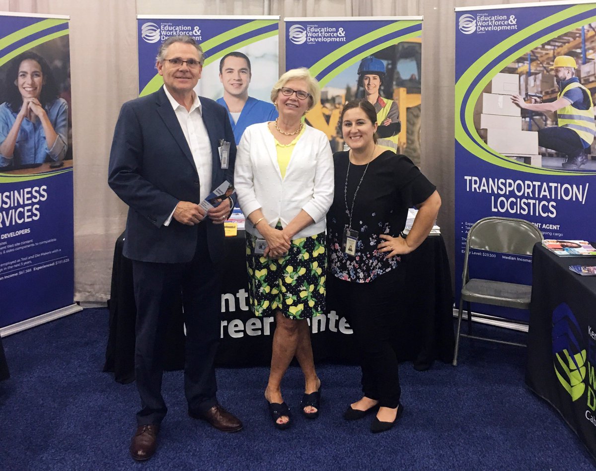 KyEdandLabor's tweet photo. The @KYCareerCenter’s Office of Unemployment Insurance team was at the @kystatefair yesterday highlighting their anti-fraud campaign &amp; other services available to employees &amp; employers. To learn more, visit: https://t.co/iL0JzChVRj https://t.co/xZTgRBN2PR