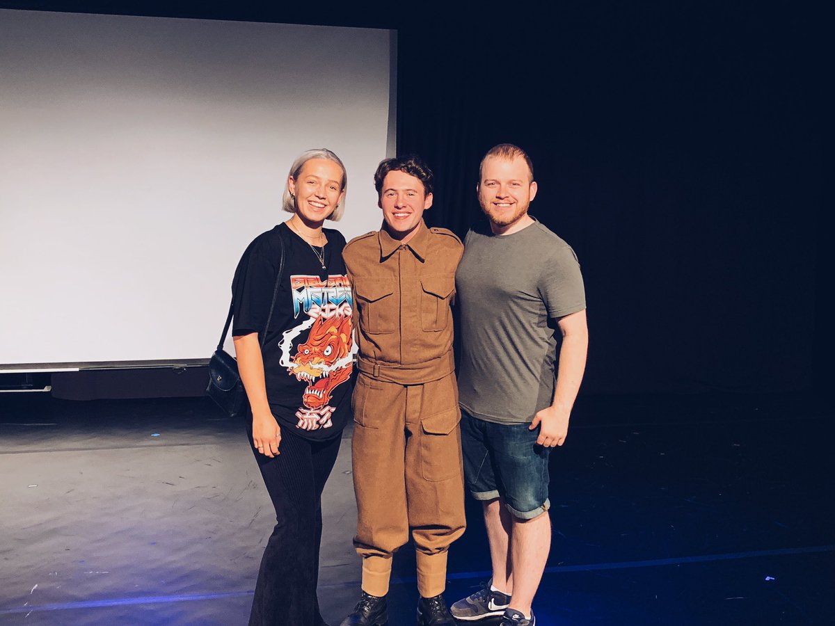 dnnydxn's tweet image. From London to Edinburgh... Managed to catch my bro @thomaslillwhite in #BombHappy at #EdFringe2019 in commemoration of the #DDay75 landings. Fantastic piece of theatre and an incredibly strong cast. Very proud 💙