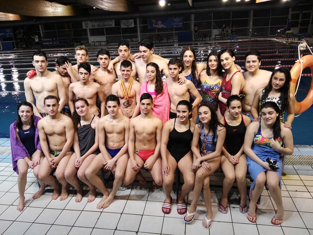 Ciudad_Alcorcon's tweet photo. #Alcorcón #Natacion #FiestasAlcorcón2019 @Ciudad_Alcorcon  Nuestro querido Amigo y gran nadador a nivel Mundial Carlos Hernández Ortiz Pregonero de las Fiestas 2019. ¡Gran iniciativa! ¡Enhorabuena y Felicidades a toda la familia, especialmente a sus padres!¡Esfuerzo y sacrificio! https://t.co/gFU3Nw6gpq