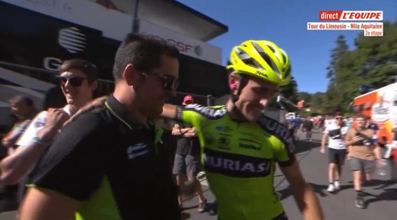 Alpe__dHuezPT's tweet photo. BOOM.
Victoria de @MikelAristi que sigue on fire, lo dicho.
El ciclista de Euskadi Murias se ha impuesto en el sprint por delante de Francesco Gavazzi y Benoit Cosnefroy, @juanjolobato 5º. 
Lilian Calmejane sigue líder con tres segundos sobre Aristi.

#TDLNA2019 https://t.co/CnB78hcRmA