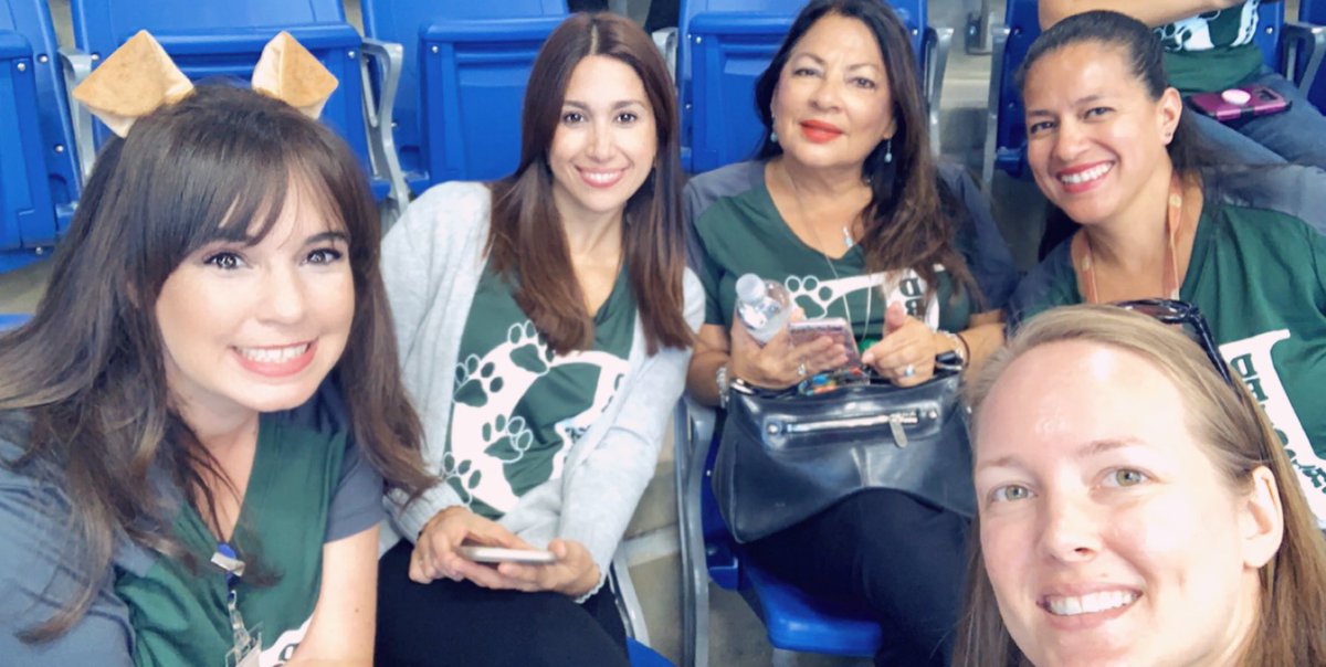 crys_daniels's tweet photo. #convoselfie https://t.co/gyyCDBbN2h