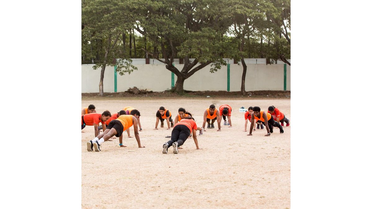 gorun_club's tweet photo. Rush through everything but your warm up routine.
#GoRunClub #Skechers https://t.co/BDMgKVDVh2