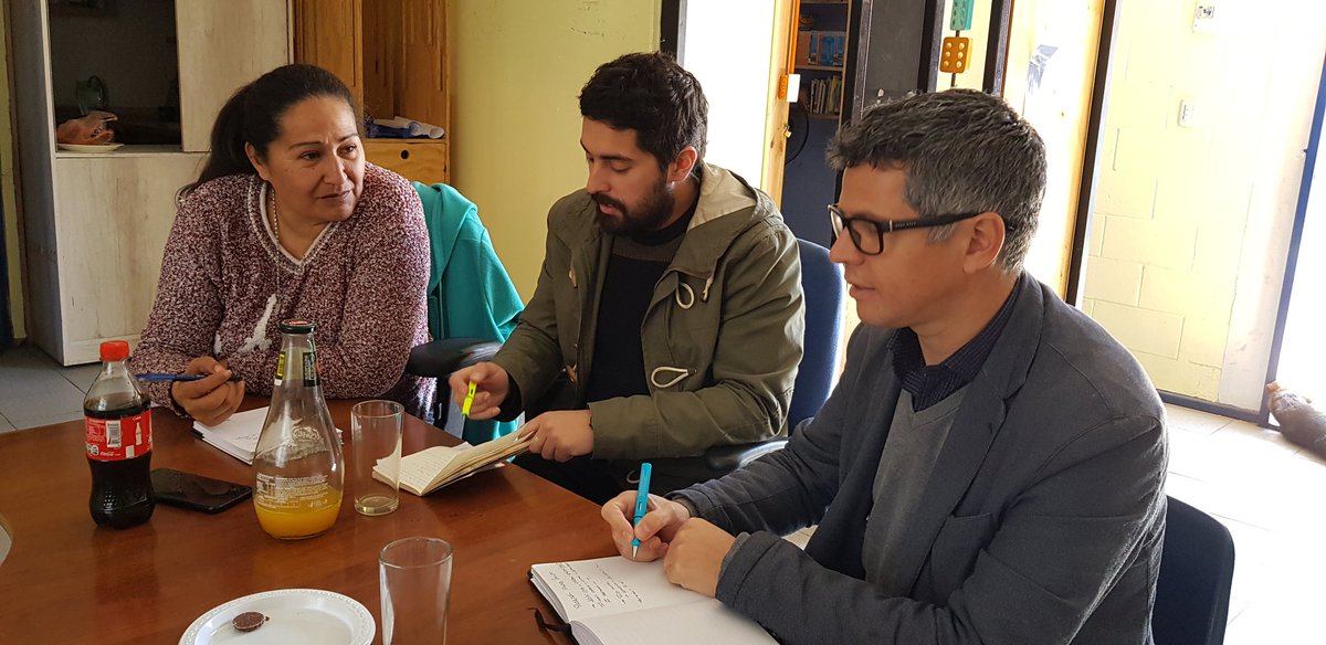 VictorSVenegas's tweet photo. Reunión de coordinación con @lfuentesarce @IEU_T para la entrega del estudio de percepción de seguridad #UrbanExperiment @CedeusChile @Minvu @ServiuRM #PlanMaestroMartaBrunet https://t.co/FjFiAcxau4
