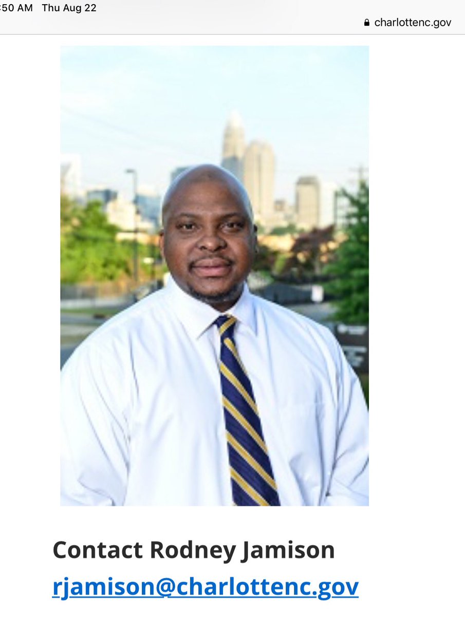 dcauble's tweet image. It shouldn’t be so hard to get @cltgov, specifically @CLTSWS , to work with you on yard waste removal.  This has been going on since August 13th.  ¡Increíble!