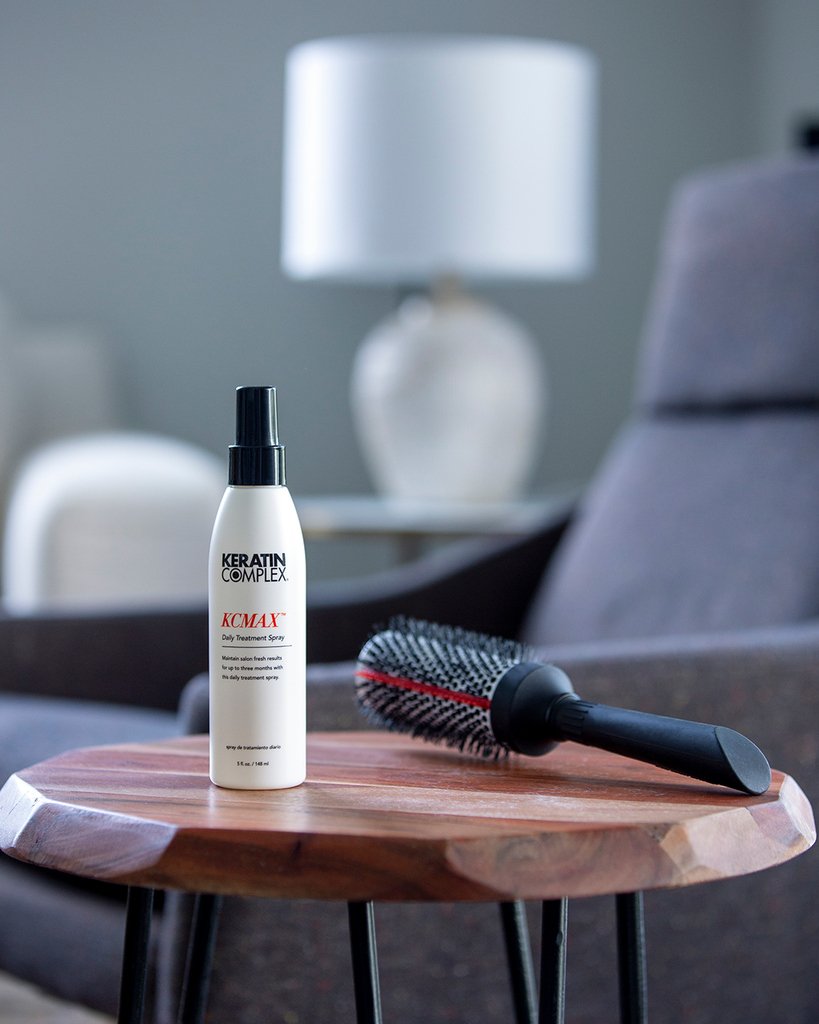 KeratinComplex's tweet photo. The ULTIMATE aftercare to maintain the longevity and take your #KCMAXSystem treatment to the max!
Use KCMAX Daily Treatment Spray every time you restyle to keep your hair straighter, stronger and smoother longer! Shop the link in bio. https://t.co/t0jiVi7WEw