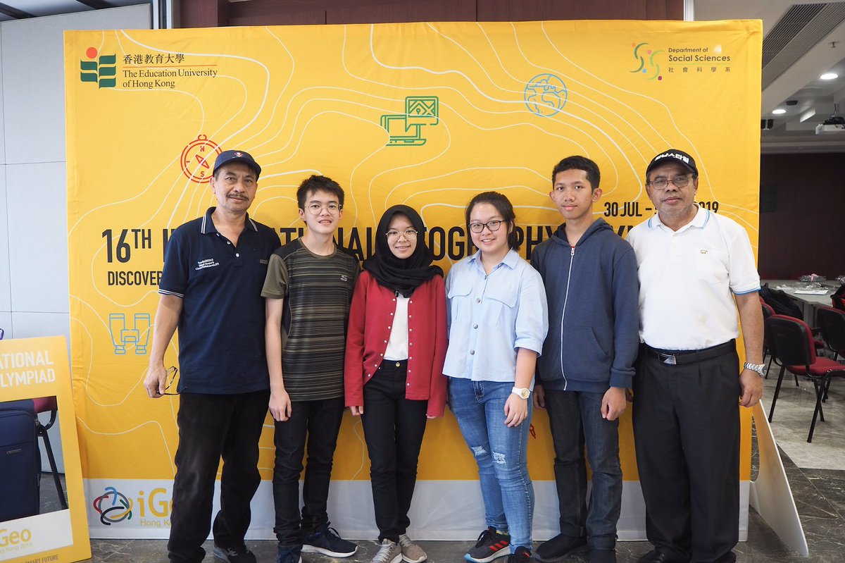 iGeo2019's tweet photo. iGeo 2019 - Team Introduction
Team Hong Kong 🇭🇰 
Team Hungary 🇭🇺 
Team Indonesia 🇮🇩 
Team Japan 🇯🇵 

#iGeo #iGeo2019 #Geography #EdUHK https://t.co/fpE7hBU9Y8